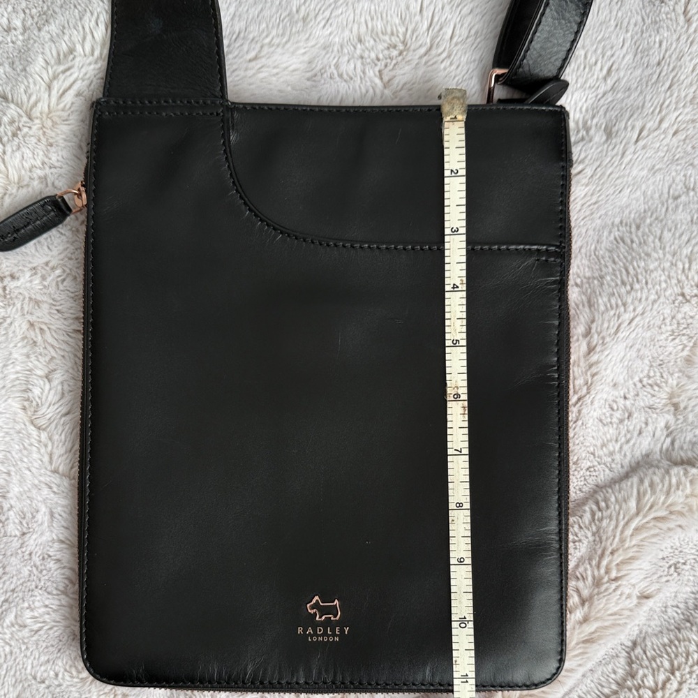 Radley London Black Women’s Crossbody Messenger Bag